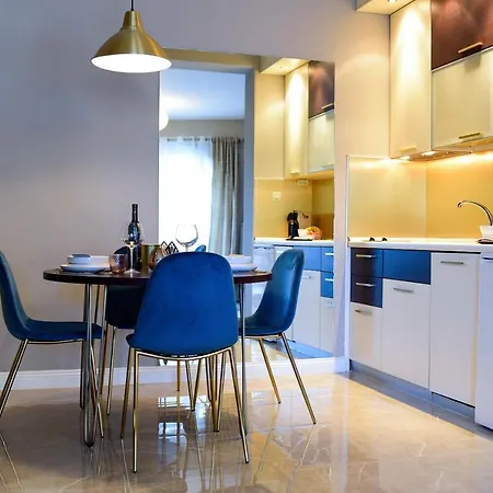 Apartment Melani Near Center